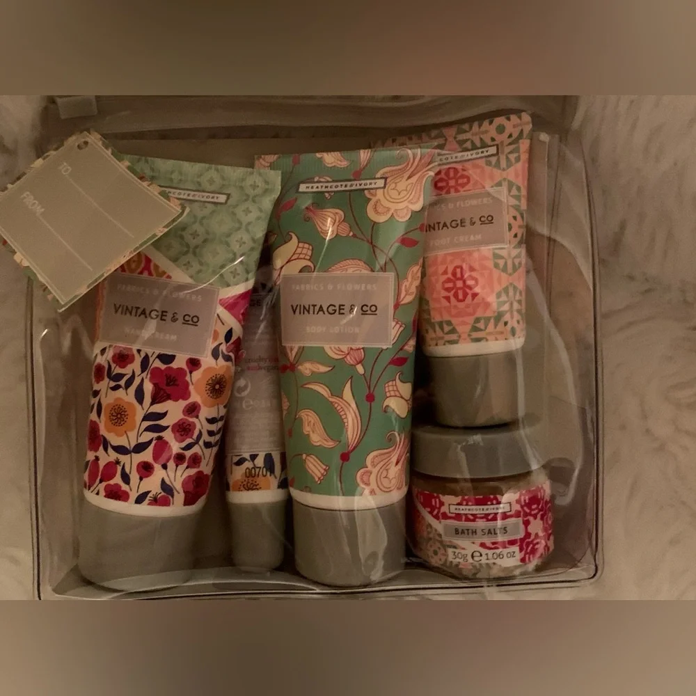 HEATHCOTE & IVORY Vintage & Co. Fabrics & flowers top to toe kit NIB NWT